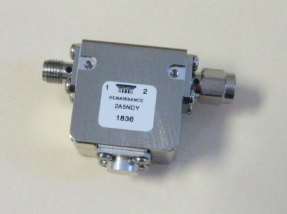 Renaissance 2A5NDYS波段(2.6–3.1 GHz) 同轴隔离器